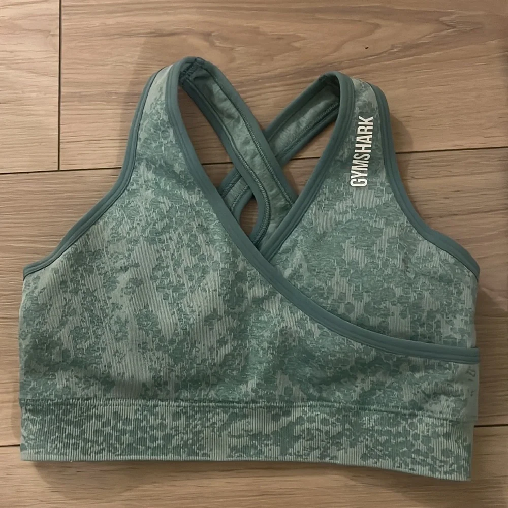 Gymshark set - Picture 2 of 5